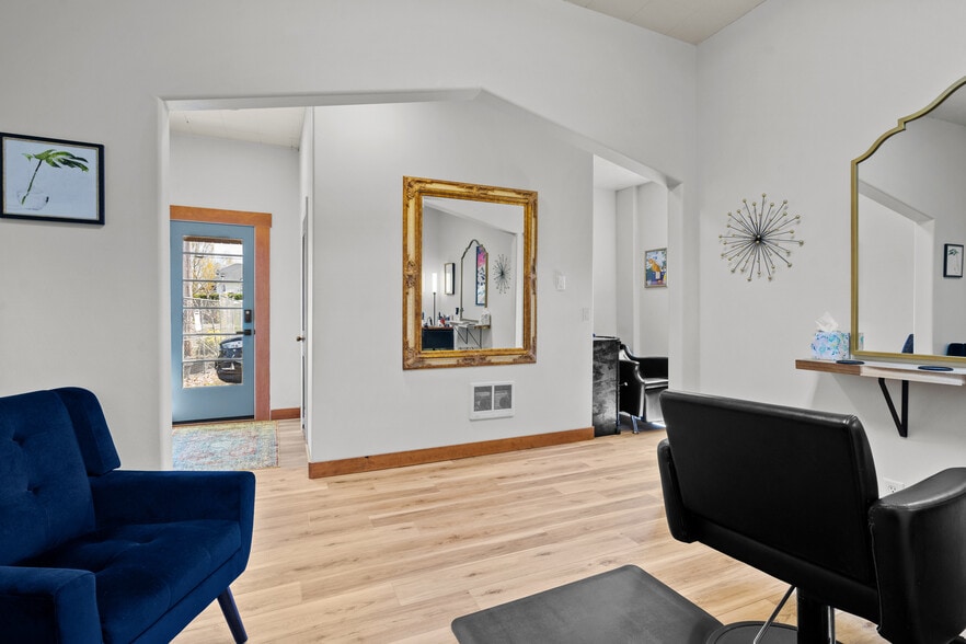 More Photos Of 215-225 N Main St, Mount Angel Freestanding For Sale