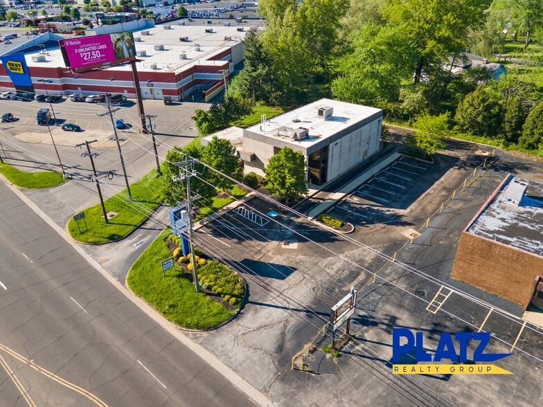 More Photos Of 5845 Youngstown Warren Rd, Niles Bank For Lease