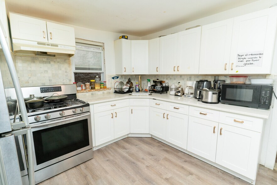 More Photos Of 618 Elizabeth Ave, Elizabeth Apartments For Sale