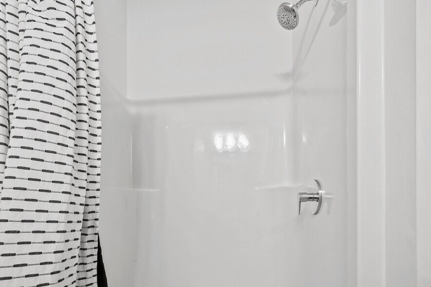 More Photos Of 2640 Nicollet Ave, Minneapolis Apartments For Sale