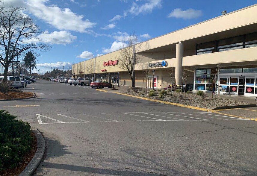 More Photos Of 3333-3555 W 11th Ave, Eugene Unknown For Lease