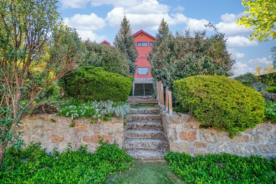 More Photos Of , Cercedilla Hotel For Sale