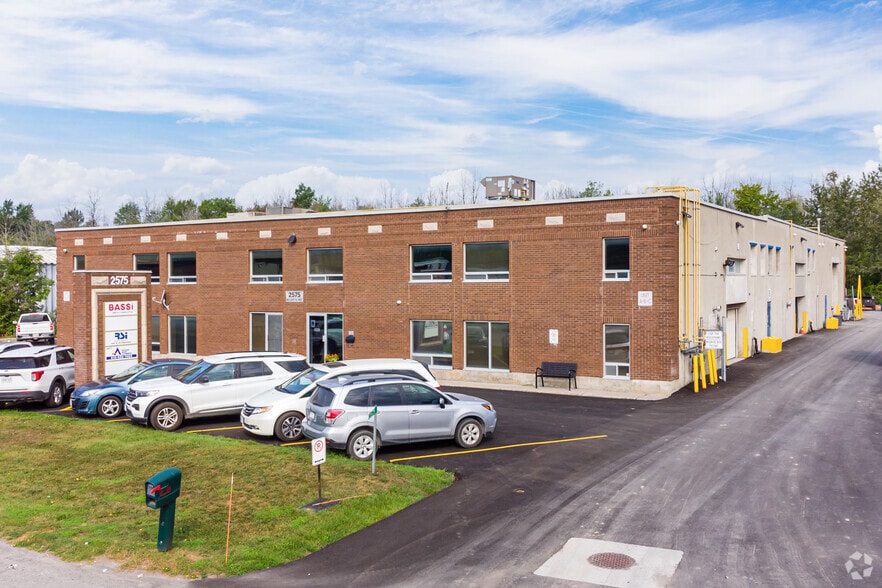 Primary Photo Of 2575-2591 Del Zotto Ave, Ottawa Warehouse For Lease