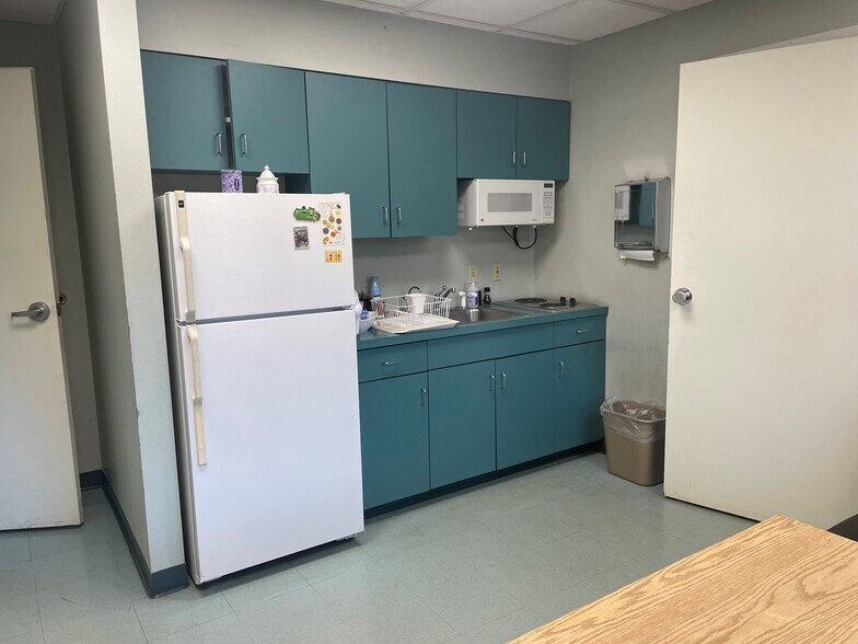 More Photos Of 19-23 Broadway, Arlington Office Residential For Lease