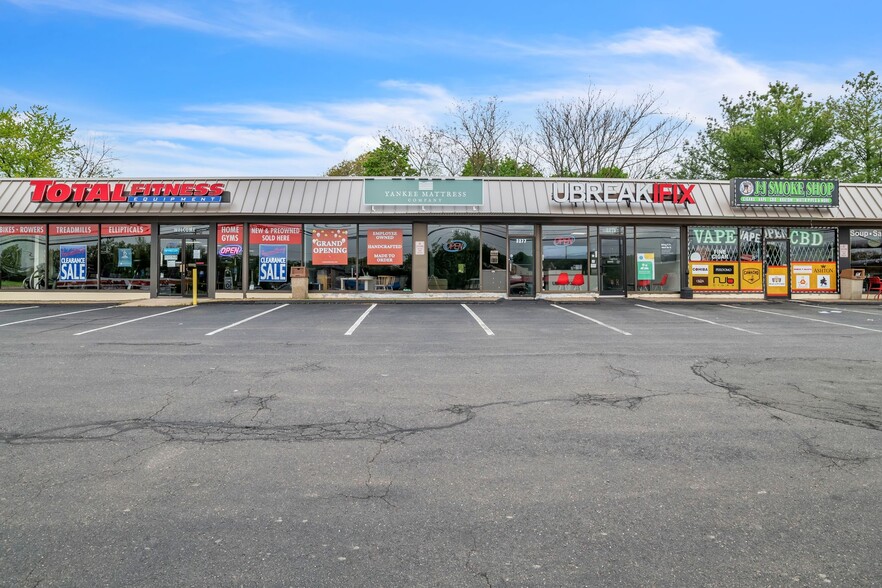 Primary Photo Of 3269-3281 Berlin Tpke, Newington Storefront Retail Office For Lease