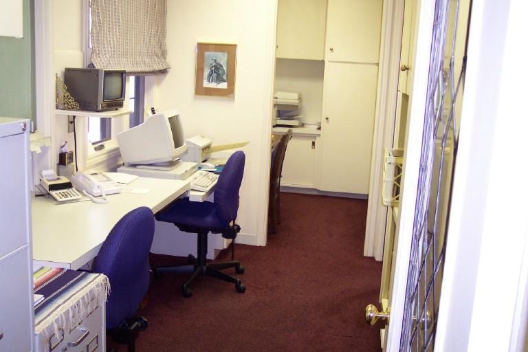 More Photos Of 1107 Edgewood Ave, Austin Office For Lease