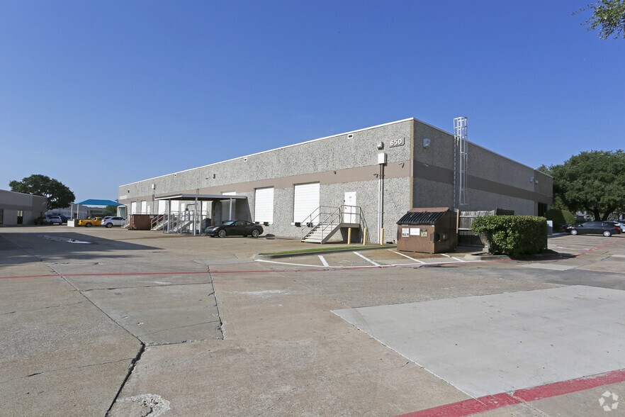 More Photos Of 1352-1366 Exchange Dr, Richardson Unknown For Lease
