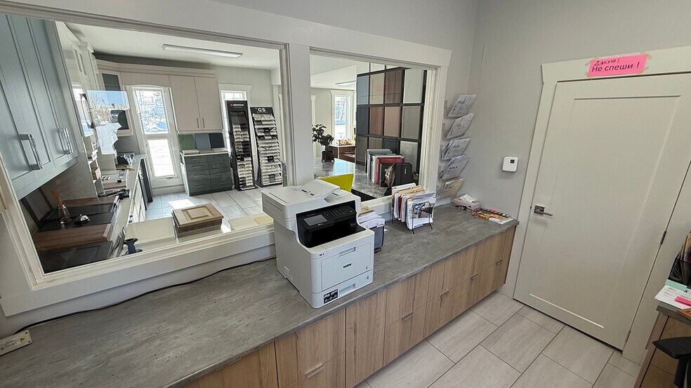 More Photos Of 833 Dugald Rd, Winnipeg Industrial For Sale