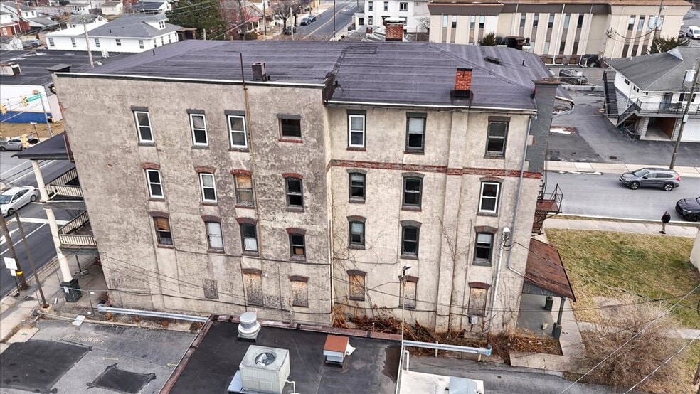 More Photos Of 200 W Lancaster Ave, Shillington Apartments For Sale