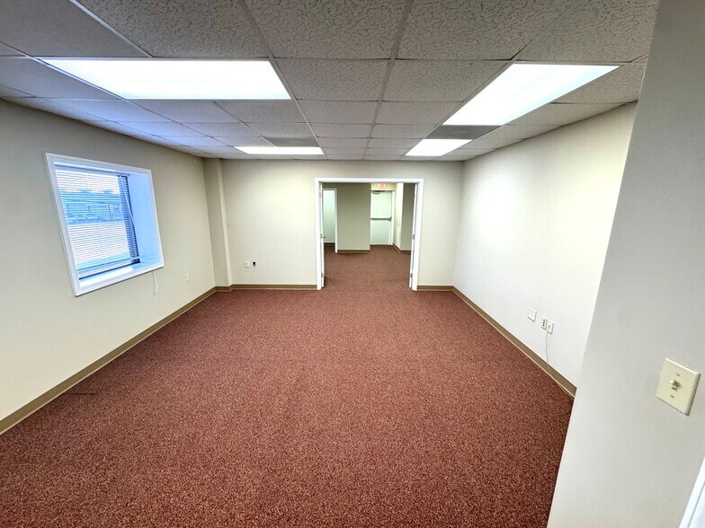 More Photos Of 3600 S Oates St, Dothan General Retail For Lease