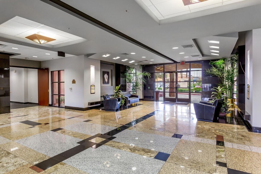 More Photos Of 10120 S Eastern Ave, Henderson Medical For Lease