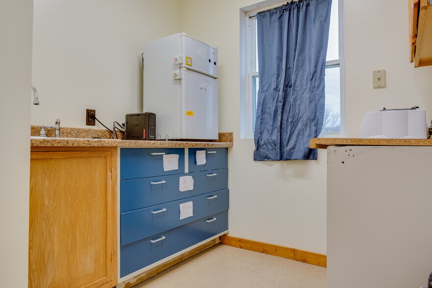 More Photos Of 12080 County Highway 21, Franklin Office For Sale