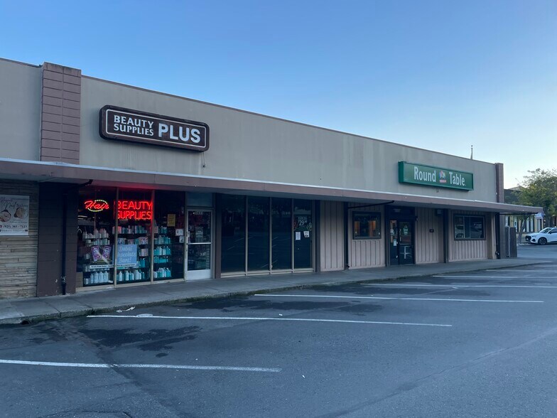 Primary Photo Of 3629-3637 Mt. Diablo Blvd, Lafayette Restaurant For Lease