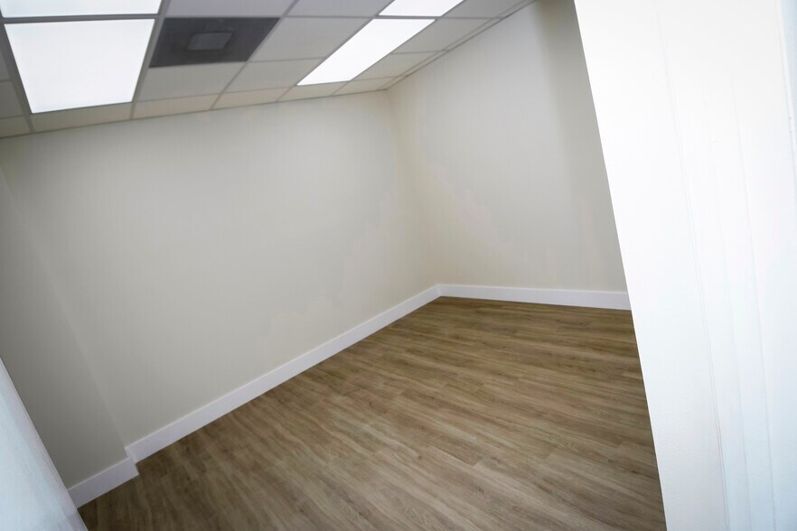 More Photos Of 5539 SW 8th St, Coral Gables Medical For Sale