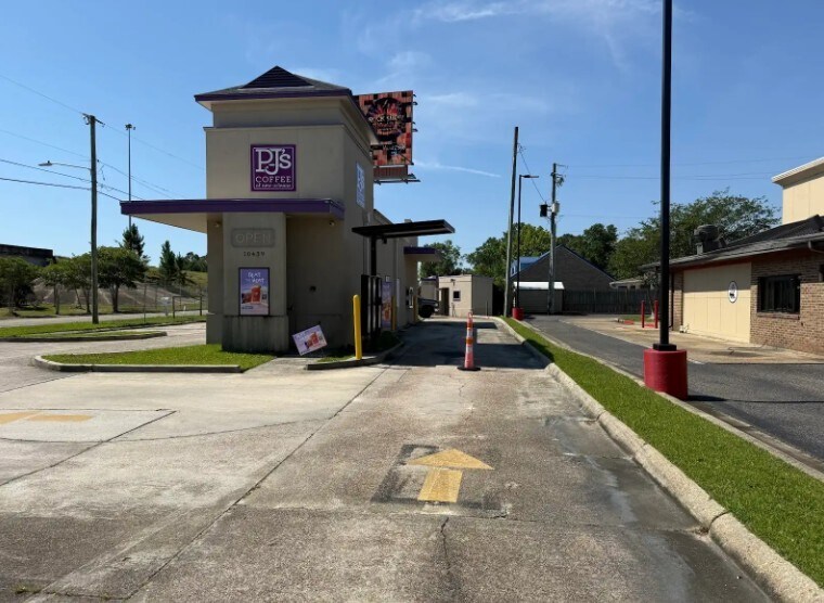 More Photos Of 10439 Diberville Blvd, D'Iberville General Retail For Lease