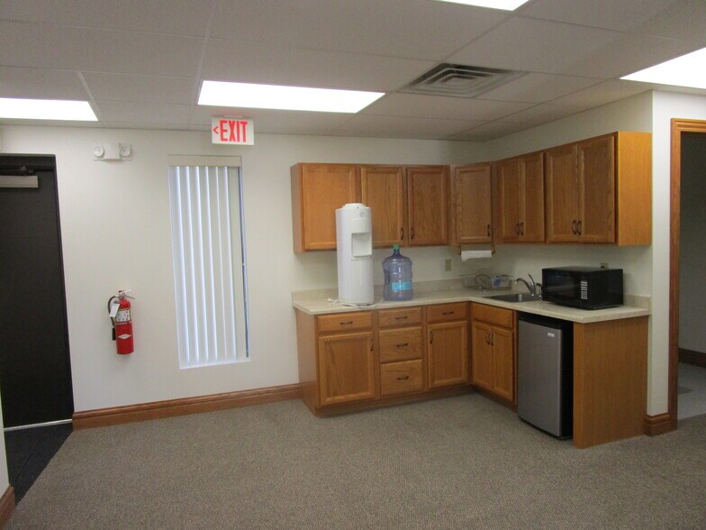 More Photos Of 1807 E Mary St, Garden City Office For Lease