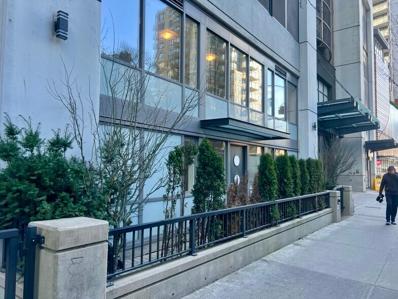 More Photos Of 898 Carnarvon St, New Westminster Apartments For Lease