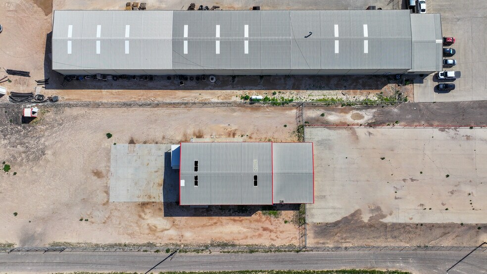 More Photos Of 12718 TX-191, Midland Warehouse For Lease