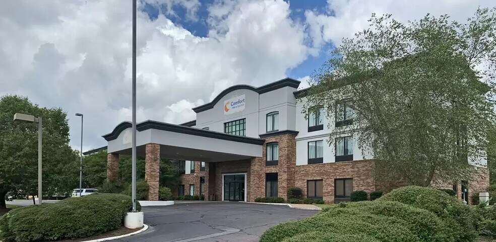 More Photos Of 129 Brickerton St, Columbus Hotel For Sale