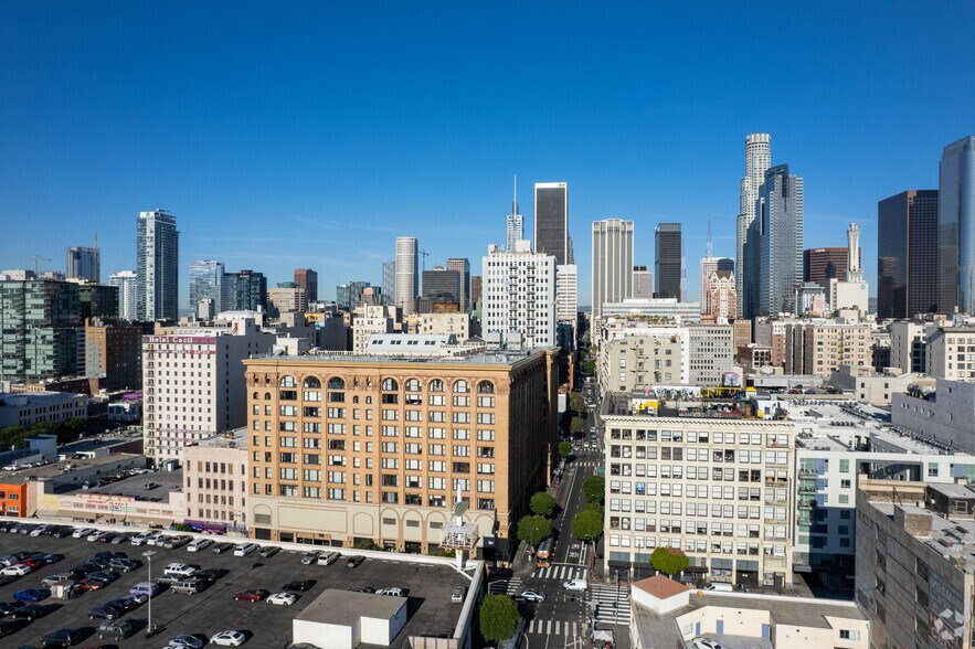 More Photos Of 610 S Main St, Los Angeles Apartments For Lease