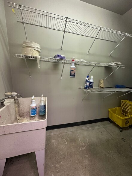 More Photos Of 5 Pruyn's Island Dr, Glens Falls Unknown For Lease