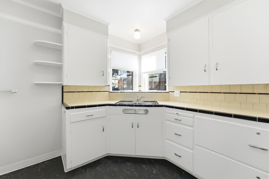 More Photos Of 1607-1611 NE 16th Ave, Portland Office For Lease