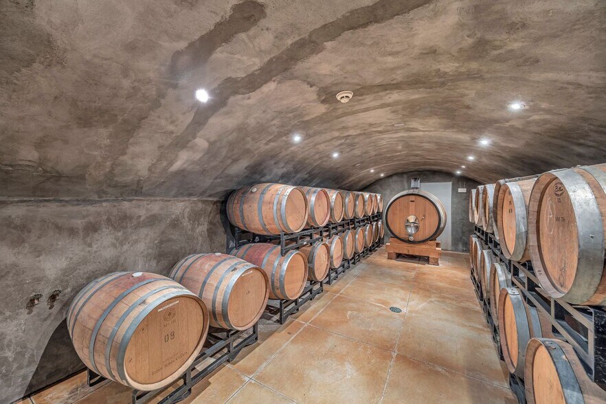 More Photos Of 150 Highway 330, Owenton Winery Vineyard For Sale