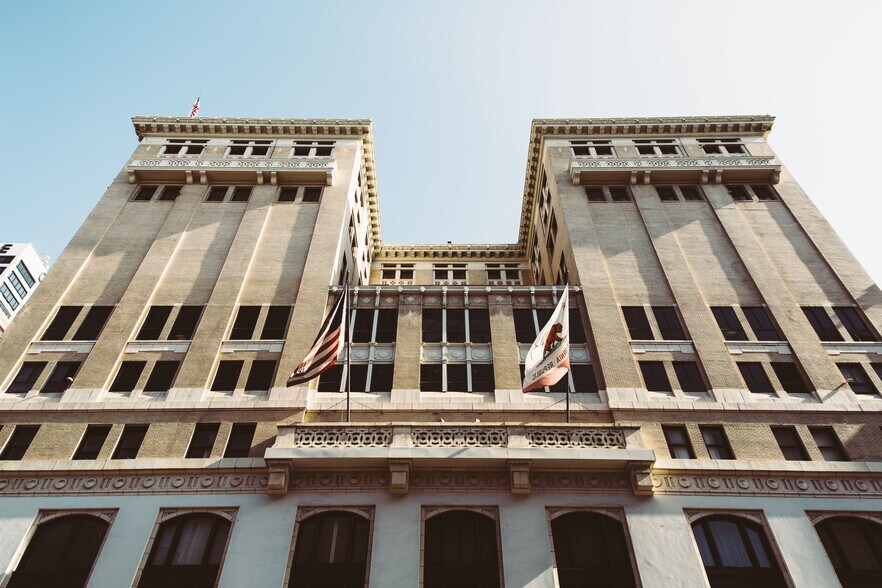 More Photos Of 431 W 7th St, Los Angeles Hotel For Lease