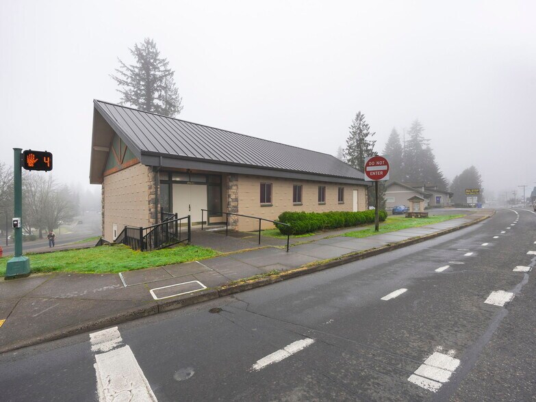 More Photos Of 39590 Pioneer blvd, Sandy Religious Facility For Sale