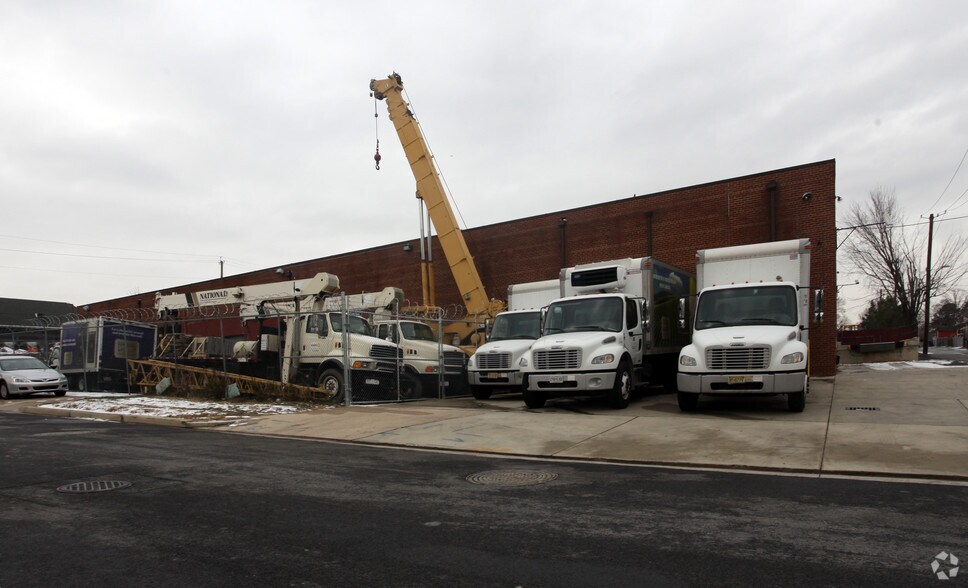 More Photos Of 500 Emerson St NE, Washington Warehouse For Lease