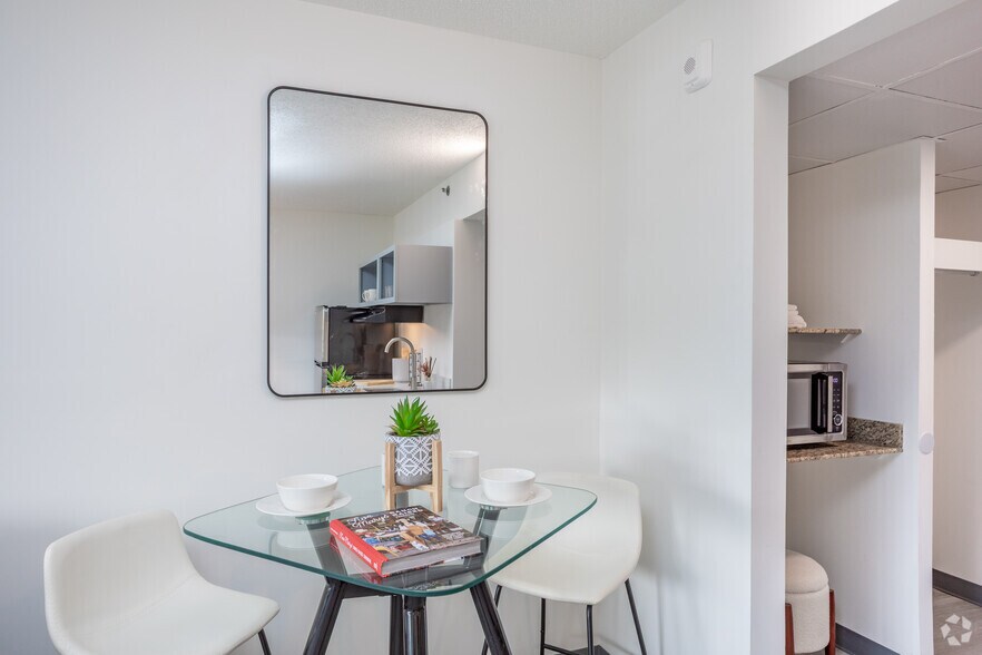 More Photos Of 1707 Owen Dr, Fayetteville Apartments For Lease