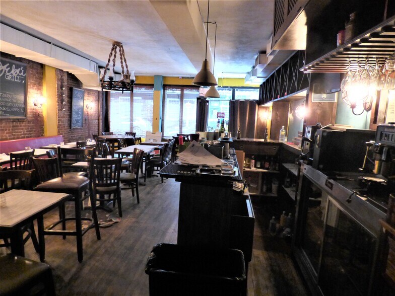 More Photos Of 305 E 92nd St, New York Apartments For Lease