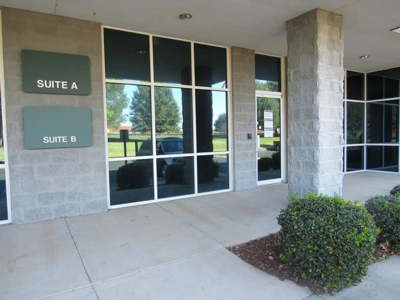 More Photos Of 2775 Wall Triana Hwy, Huntsville Warehouse For Lease