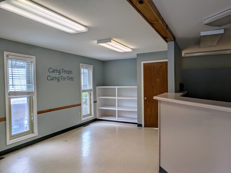 More Photos Of 1001 Greenville Hwy, Hendersonville Medical For Sale
