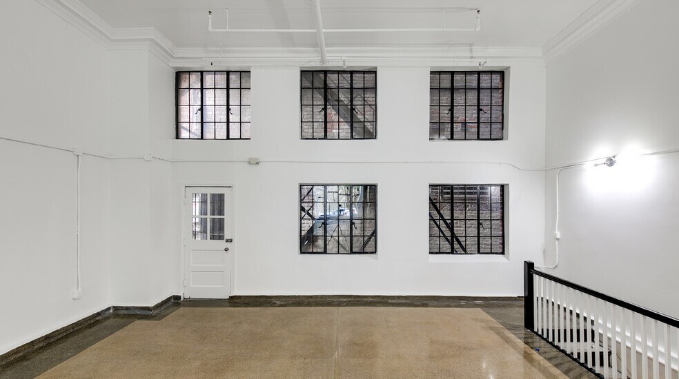 More Photos Of 304 E Grace St, Richmond Storefront Retail Office For Lease