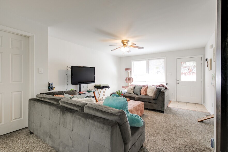 More Photos Of 2304 5th Ave, Richmond Apartments For Sale