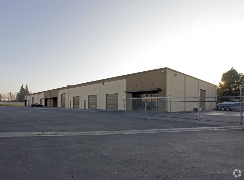 More Photos Of 11371 Pyrites Way, Rancho Cordova Warehouse For Lease