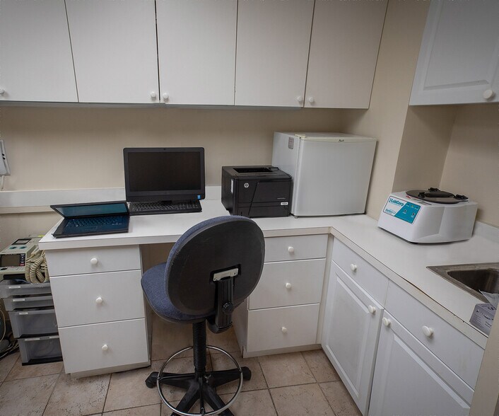 More Photos Of 184-188 E 70th St, New York Apartments For Sale