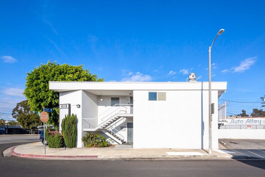 More Photos Of 6118 Venice Blvd, Los Angeles Office Residential For Lease