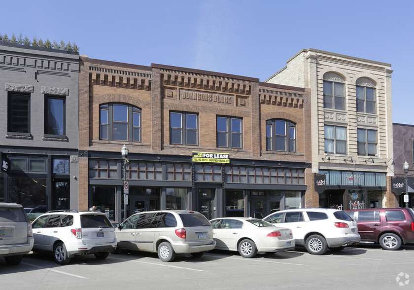 Primary Photo Of 216-218 Broadway N, Fargo Storefront Retail Residential For Lease