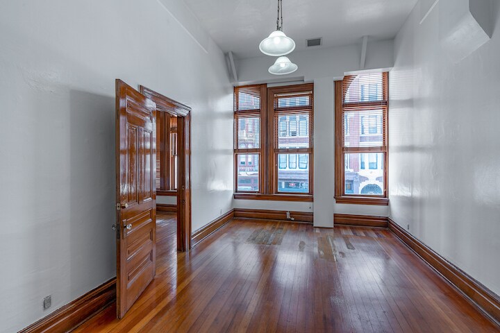 More Photos Of 826-836 5th Ave, San Diego General Retail For Sale