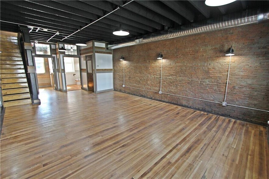 More Photos Of 51 State St, Rochester Storefront Retail Office For Lease