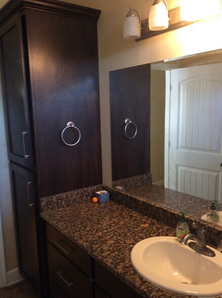 More Photos Of 10 Lakeview, Tuscaloosa Multifamily For Sale