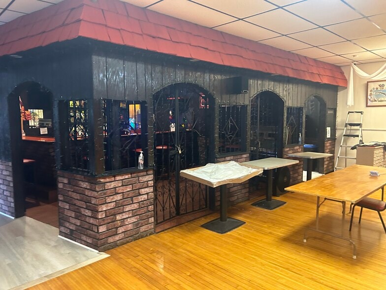 More Photos Of 2790 Fairfield Ave, Bridgeport Sports And Entertainment For Sale