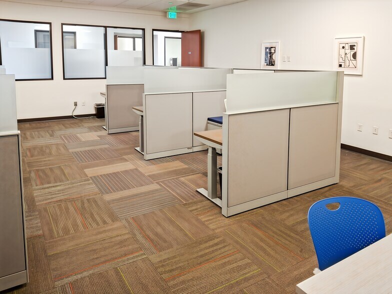 More Photos Of 500 E Shore Dr, Eagle Coworking Space