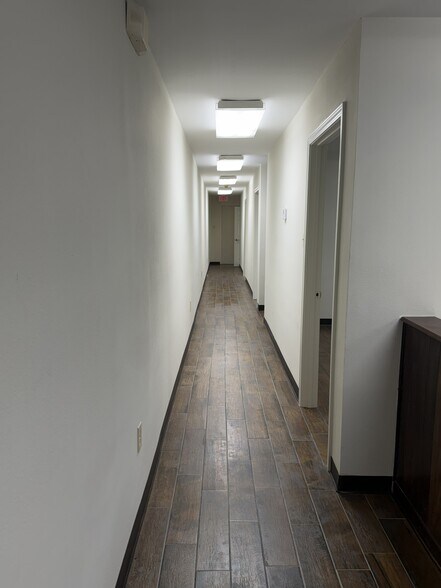 More Photos Of 1206 JW DavisSuites Ave, Hammond Office For Sale