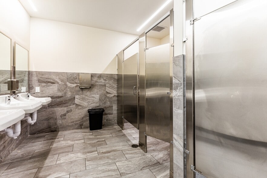 More Photos Of 55-65 N University Ave, Provo Office For Lease