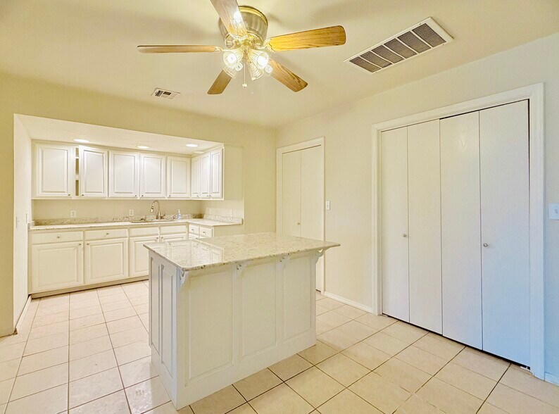 More Photos Of 3601 N Van Buren Byp, Enid Freestanding For Lease
