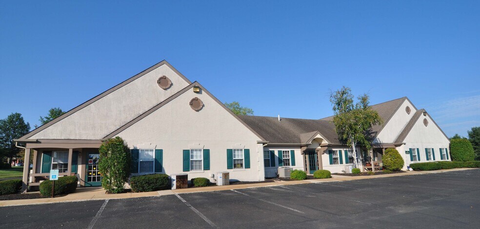 More Photos Of 5049 Swamp Rd, Fountainville Medical For Sale