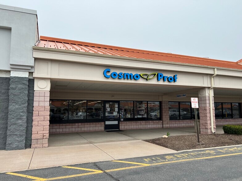 More Photos Of 1125-1205 Tolland Tpke, Manchester Unknown For Lease